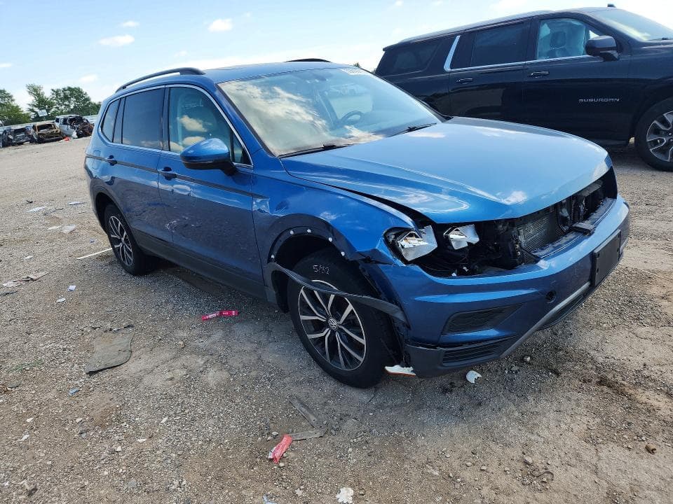 2019 VOLKSWAGEN TIGUAN SE SE 4