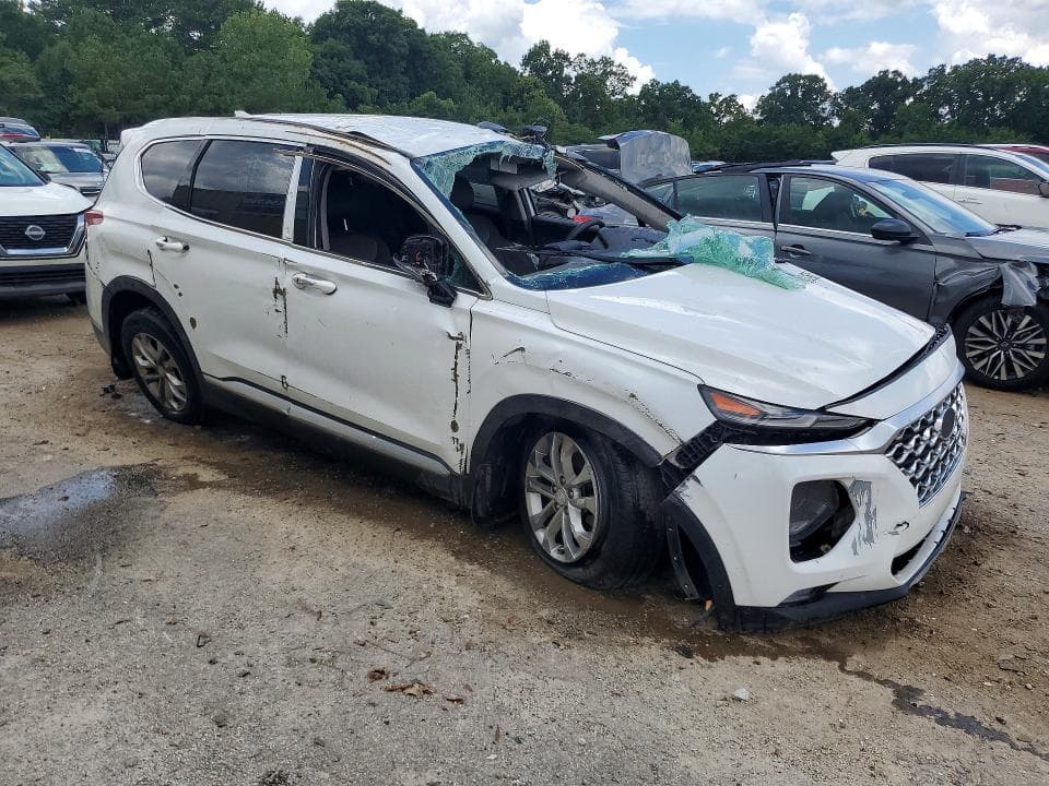 2020 HYUNDAI SANTA FE SEL 4