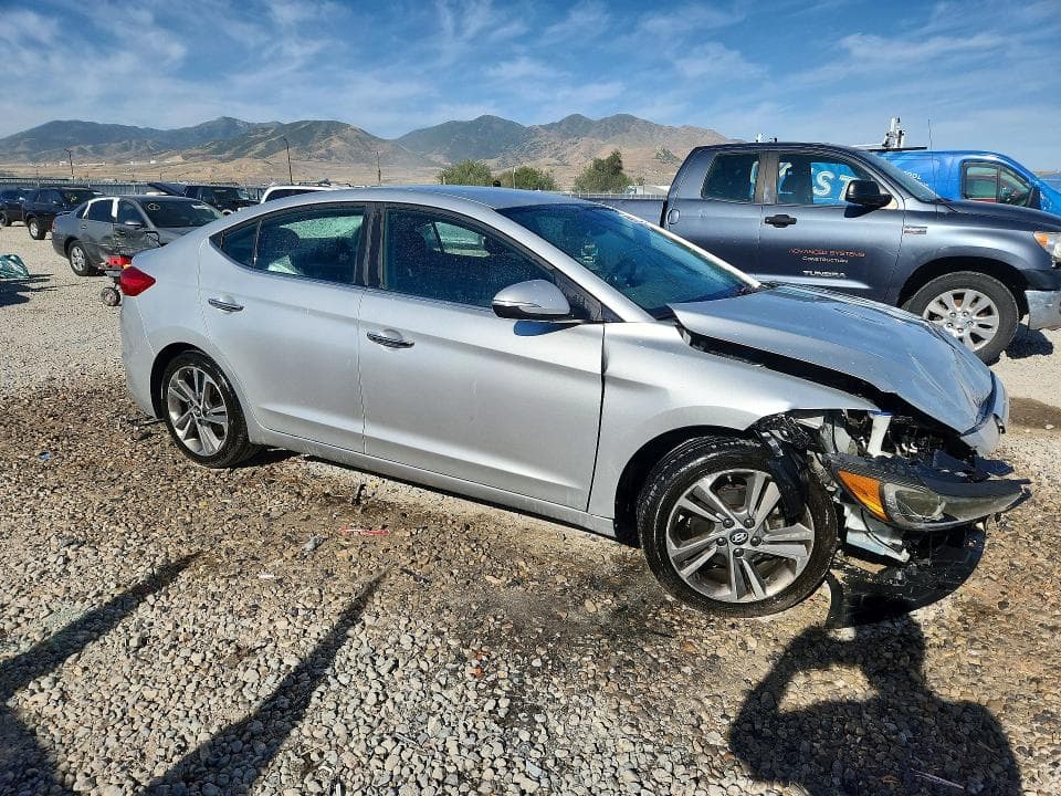 2017 HYUNDAI ELANTRA LIMITED 4