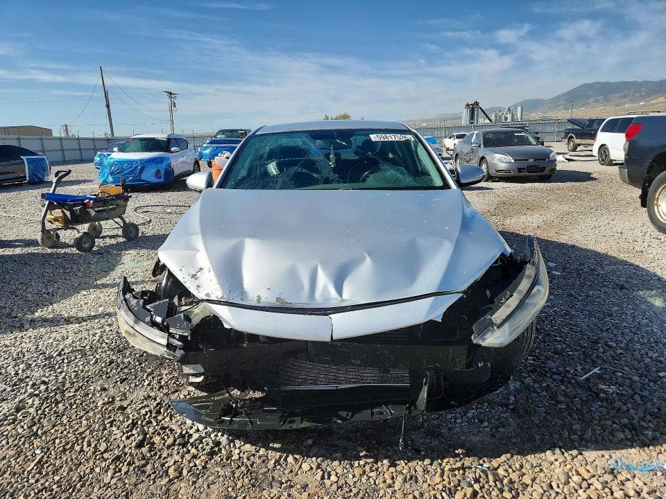 2017 HYUNDAI ELANTRA LIMITED 5