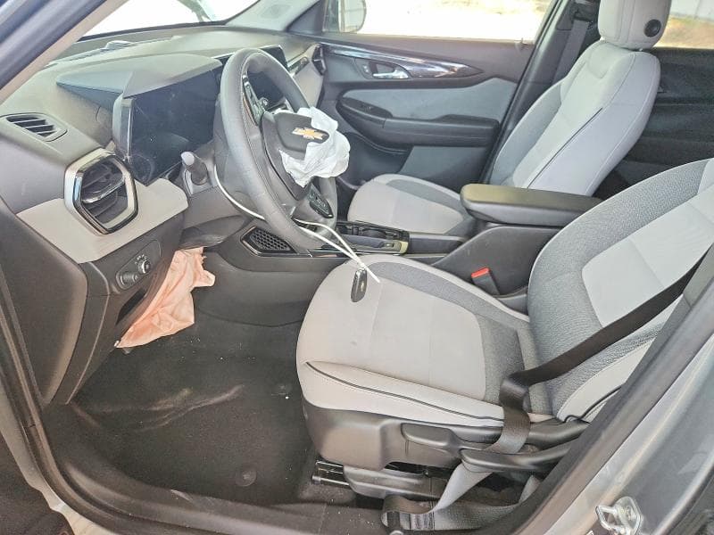 2025 CHEVROLET TRAILBLAZER LS LS 8