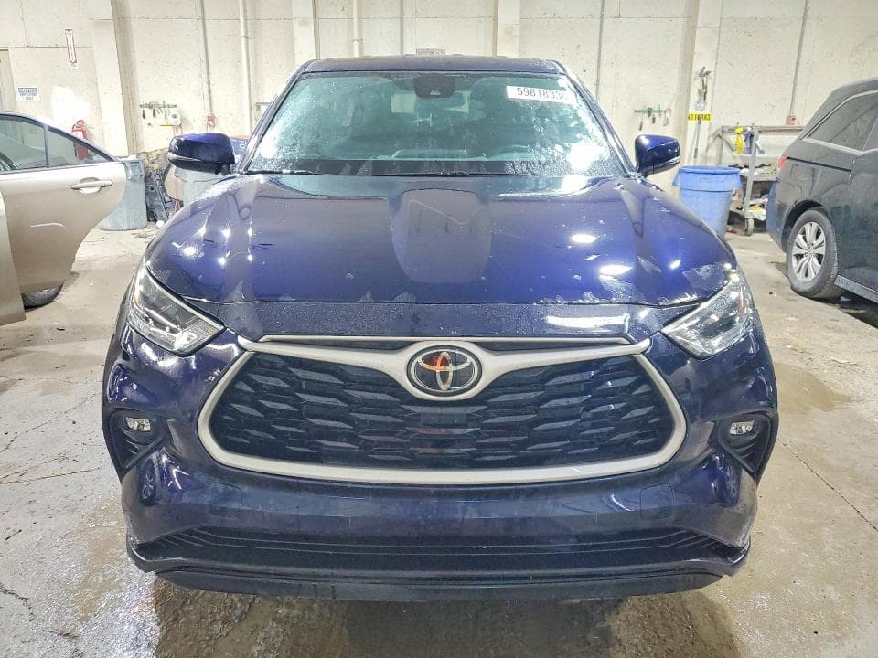 2021 TOYOTA HIGHLANDER LE 5