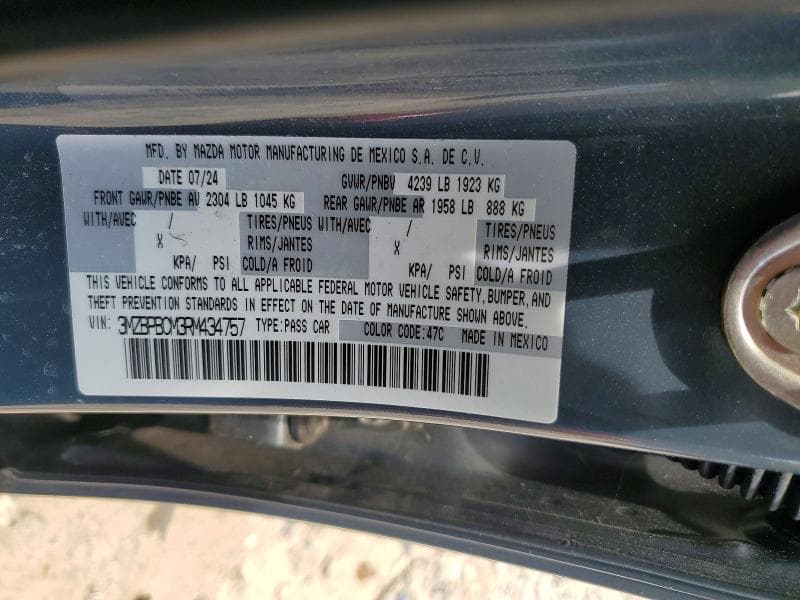 2024 MAZDA 3 PREFERRED 12