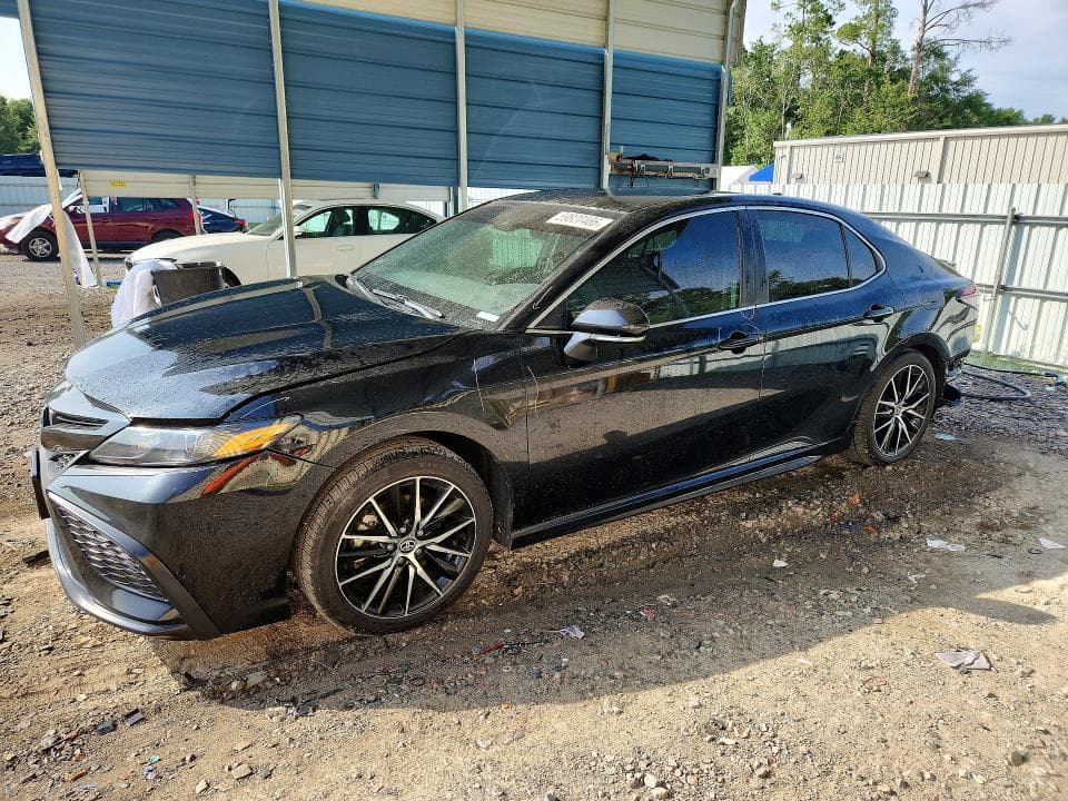 2024 TOYOTA CAMRY SE - 1