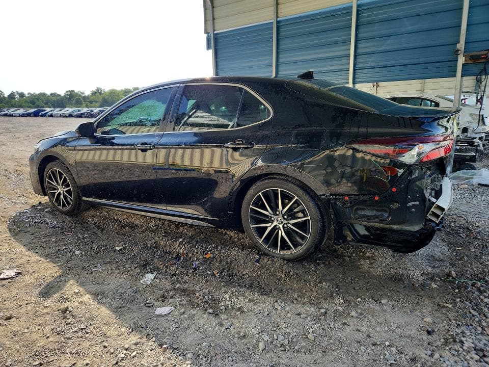 2024 TOYOTA CAMRY SE 2