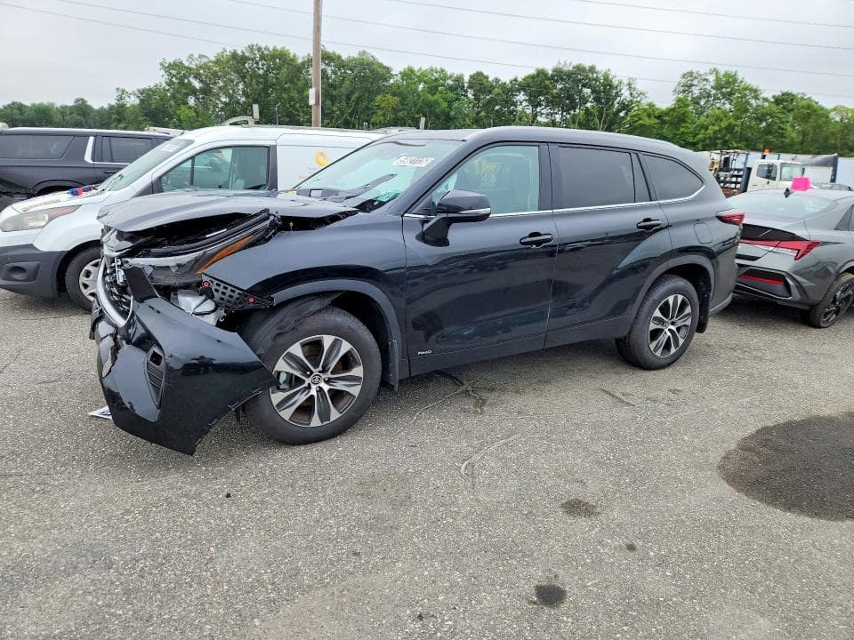 2026 TOYOTA HIGHLANDER HYBRID XLE