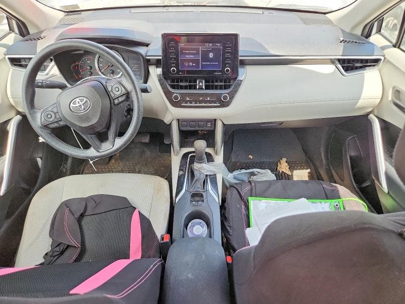 2022 TOYOTA COROLLA CROSS L 8