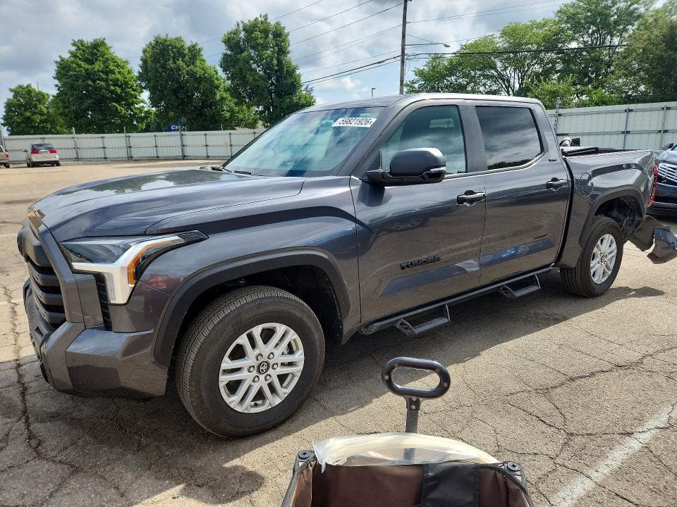 2025 TOYOTA TUNDRA SR5 - 1
