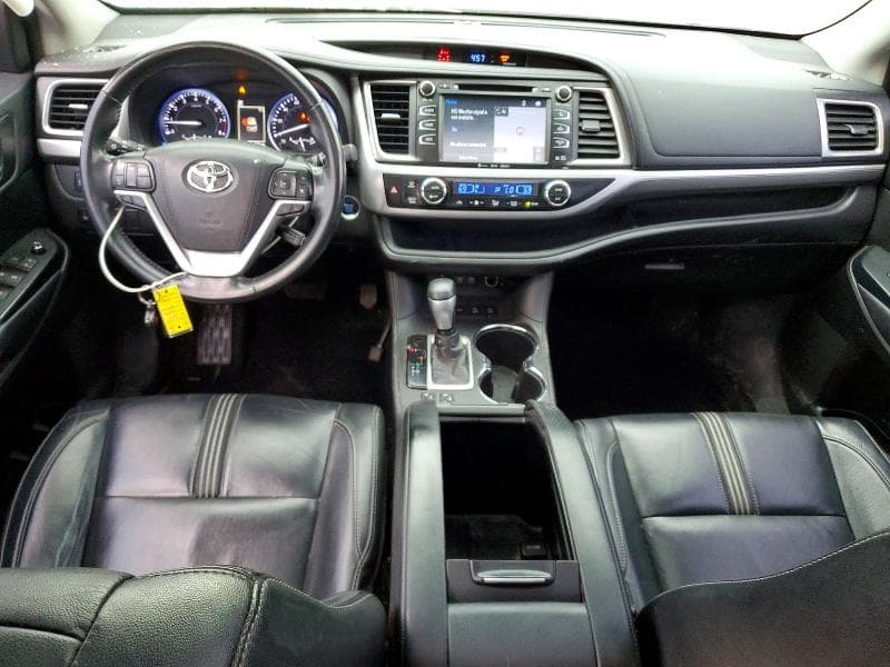 2018 TOYOTA HIGHLANDER SE 8