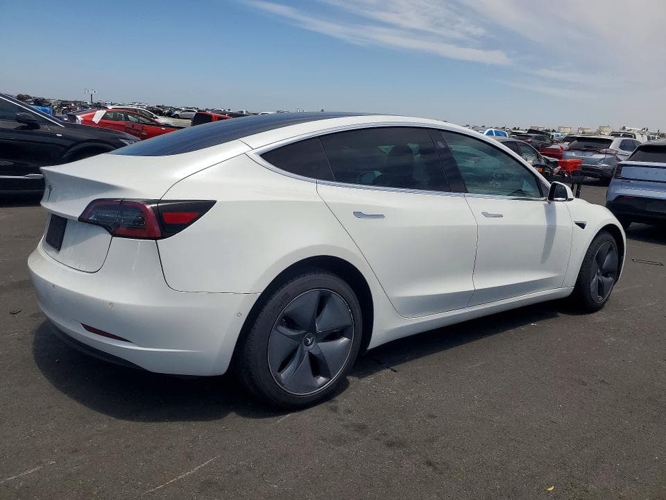 2020 TESLA MODEL 3 3