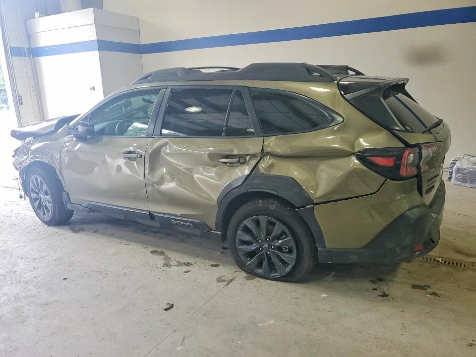 2025 SUBARU OUTBACK ONYX EDITION XT 2