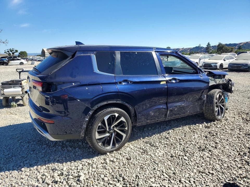 2024 MITSUBISHI OUTLANDER SE 3