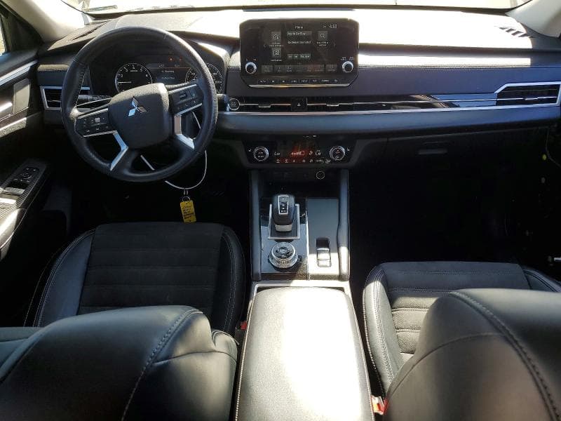 2024 MITSUBISHI OUTLANDER SE 8