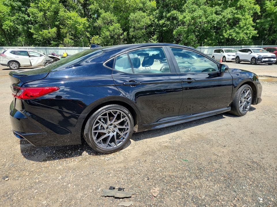 2025 TOYOTA CAMRY XSE 3