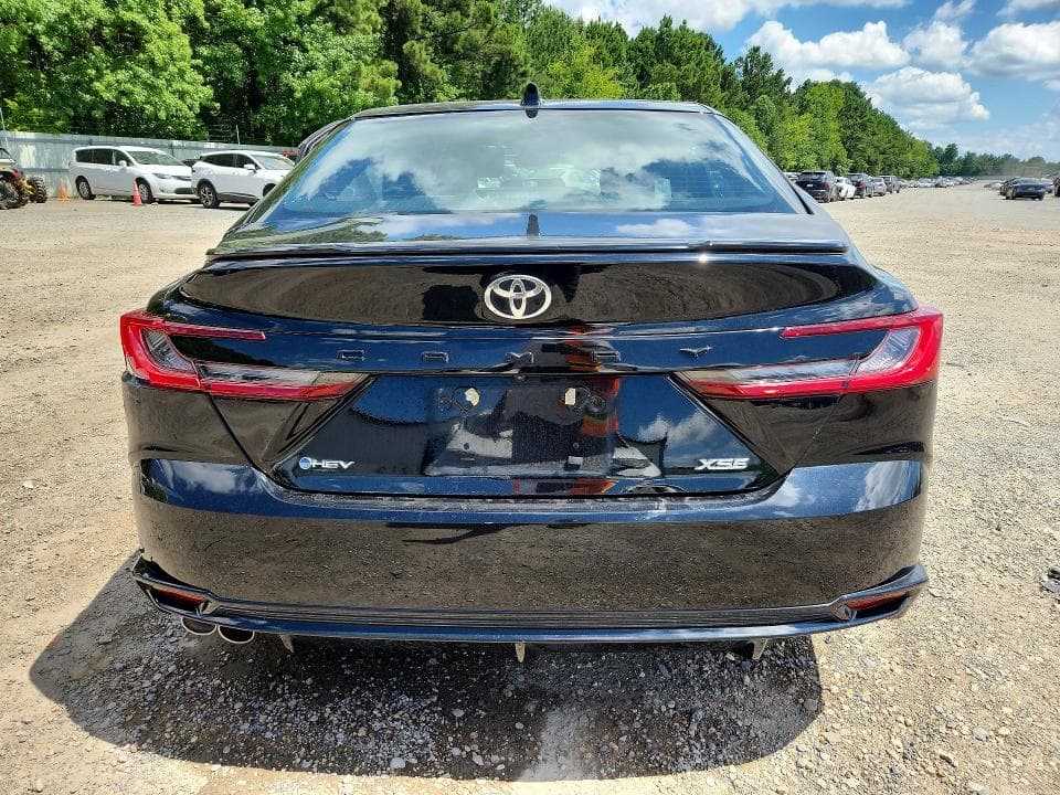 2025 TOYOTA CAMRY XSE 6
