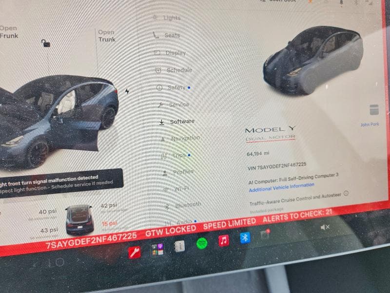 2022 TESLA MODEL Y 9