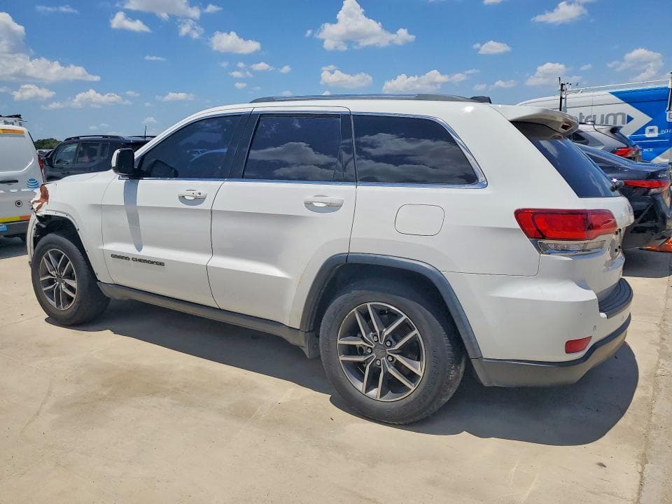 2020 JEEP GRAND CHEROKEE LAREDO 2