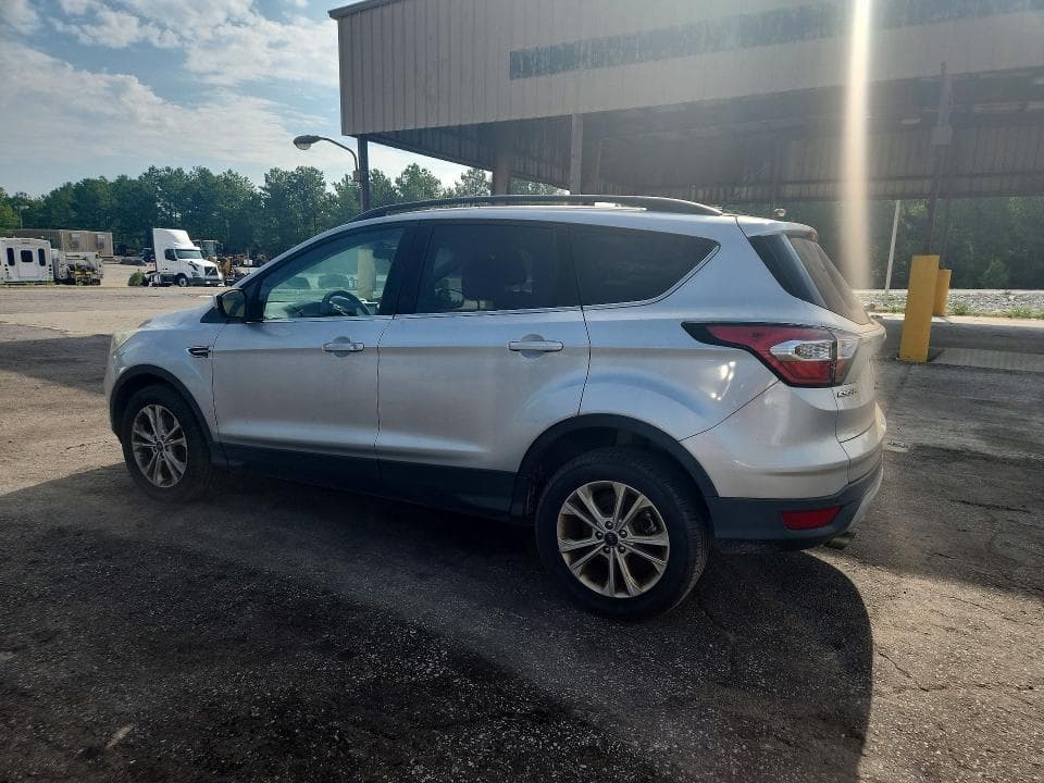 2017 FORD ESCAPE SE SE 2