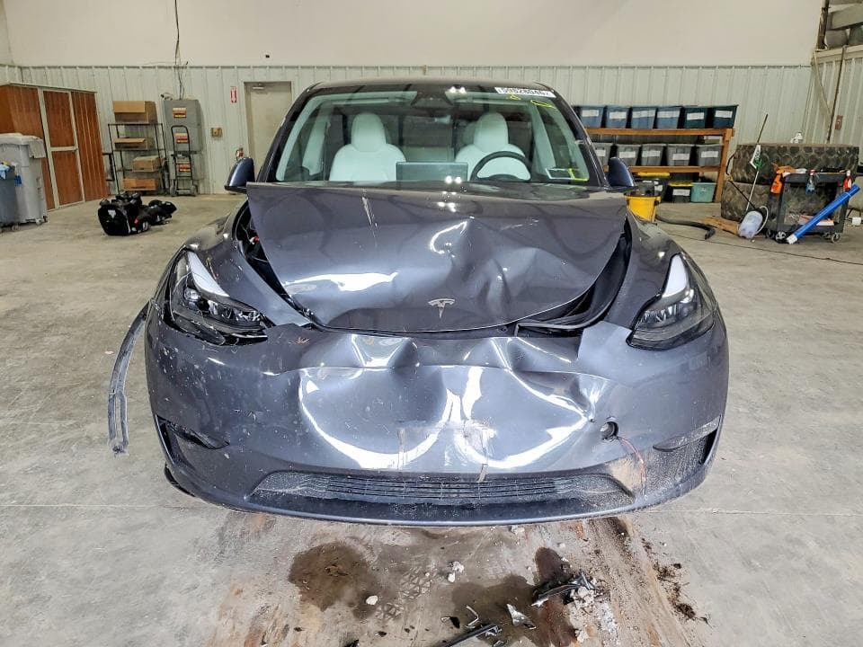 2023 TESLA MODEL Y 5
