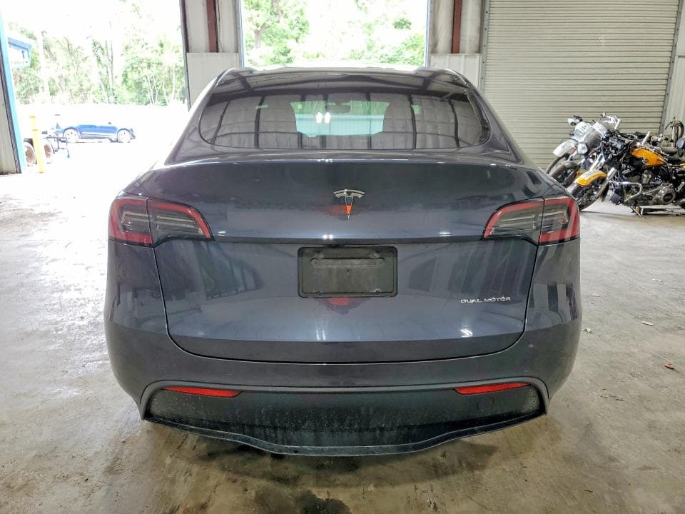 2023 TESLA MODEL Y 6