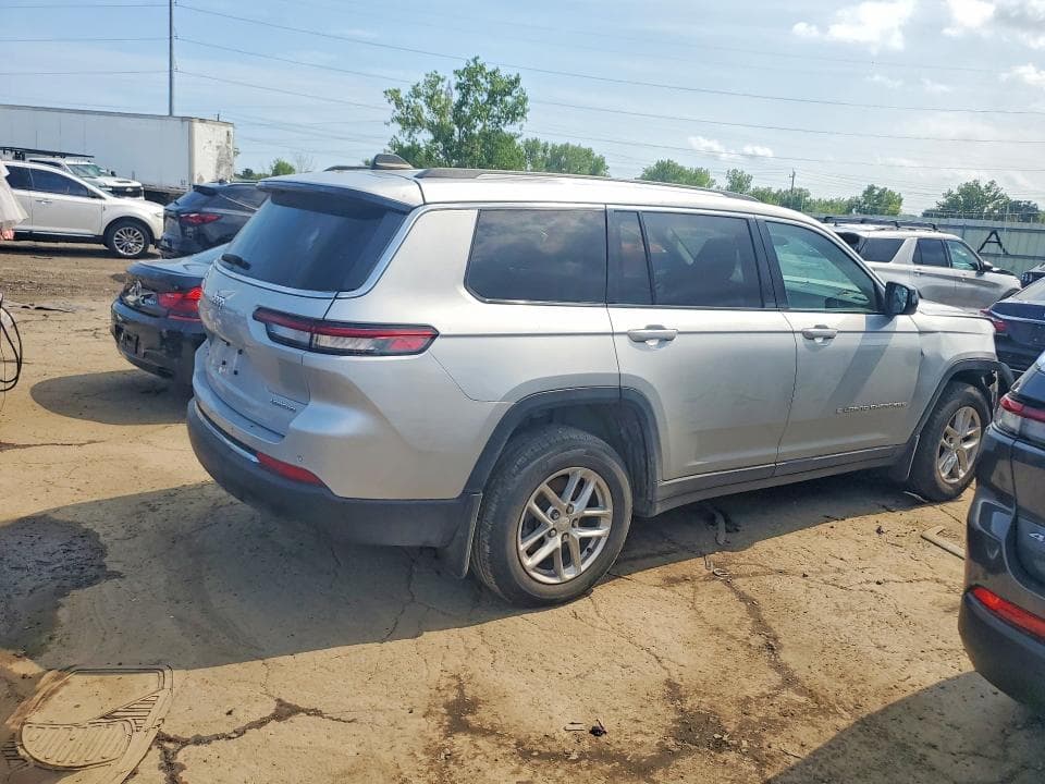 2023 JEEP GRAND CHEROKEE L LAREDO 3