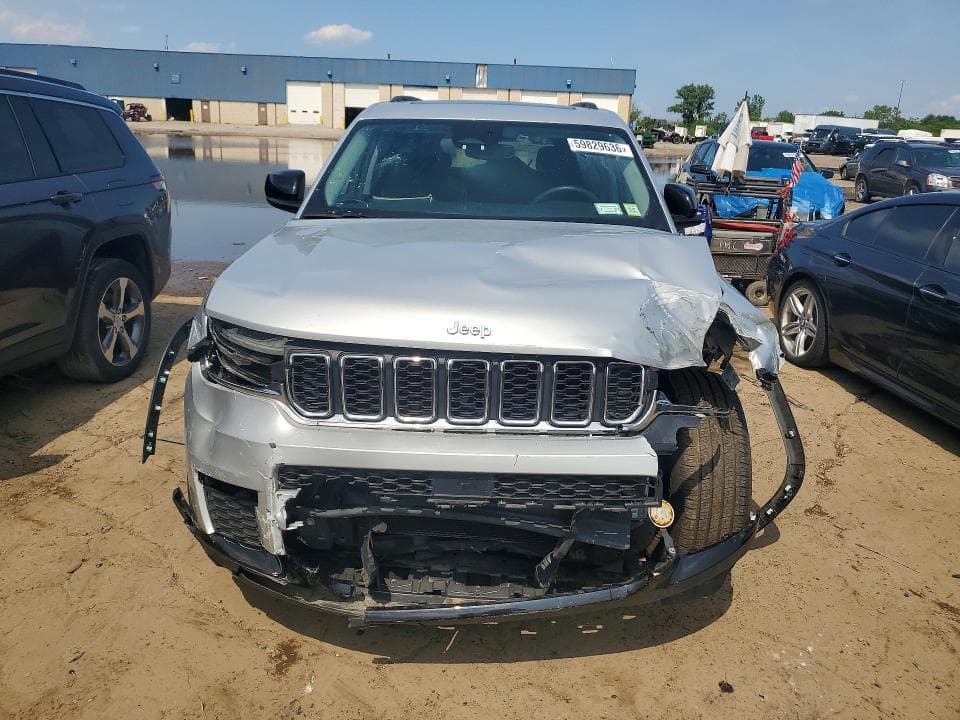 2023 JEEP GRAND CHEROKEE L LAREDO 5