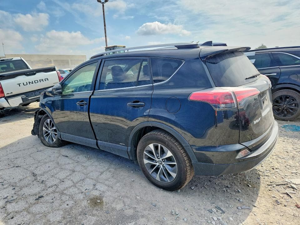 2018 TOYOTA RAV4 HYBRID XLE 2