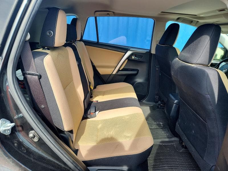 2018 TOYOTA RAV4 HYBRID XLE 10