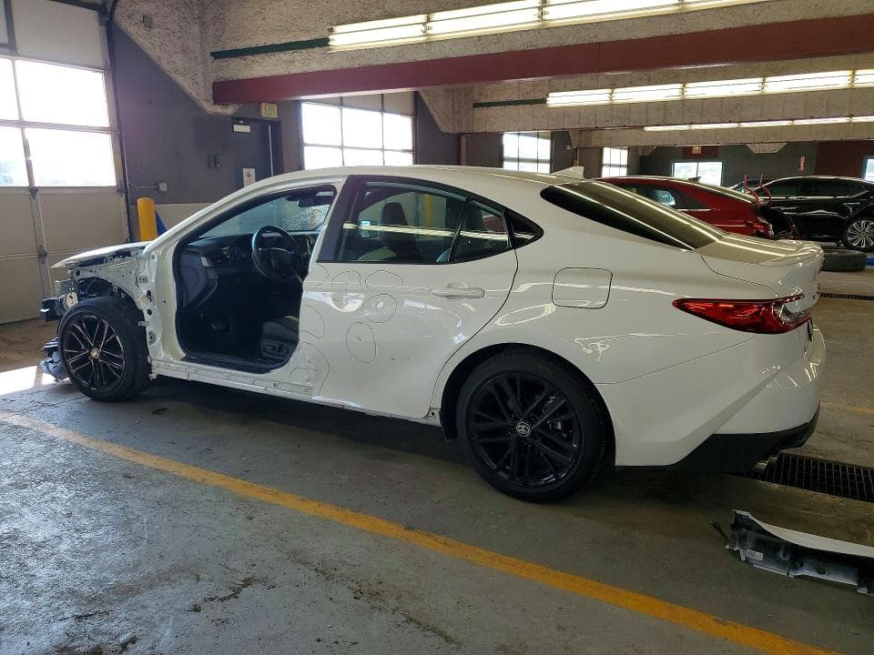 2025 TOYOTA CAMRY SE 2