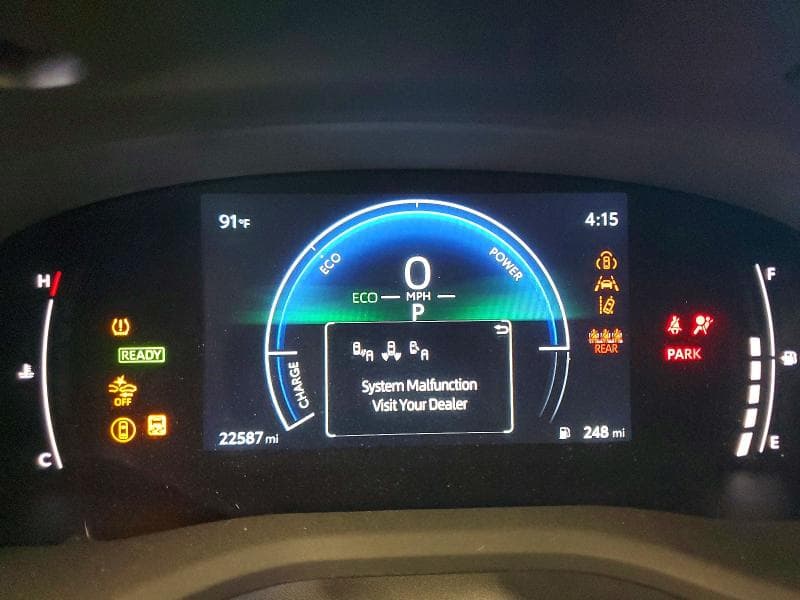 2025 TOYOTA CAMRY SE 9