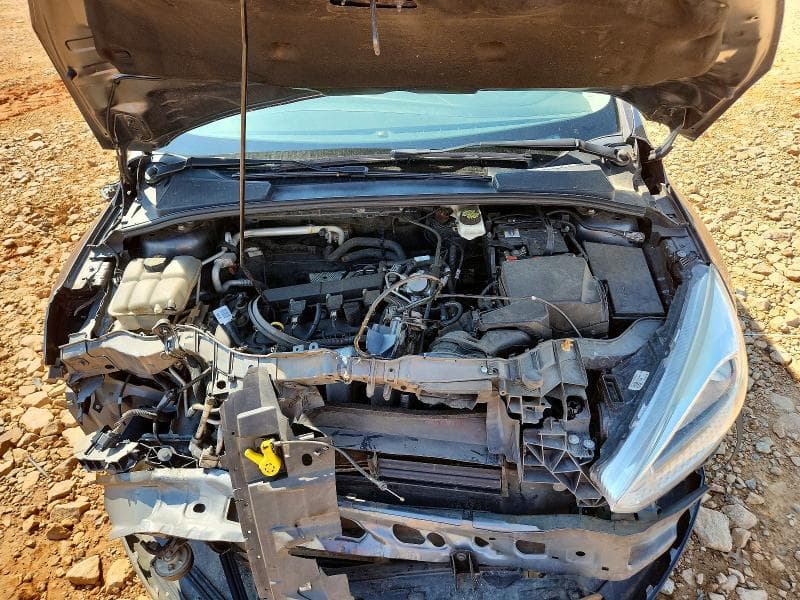 2018 FORD FOCUS SE 11