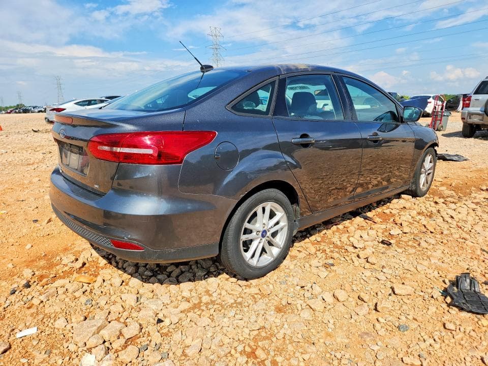 2018 FORD FOCUS SE 3