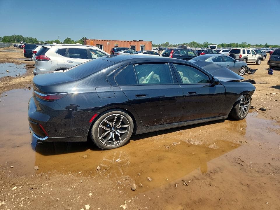 2024 BMW 740 XI 3