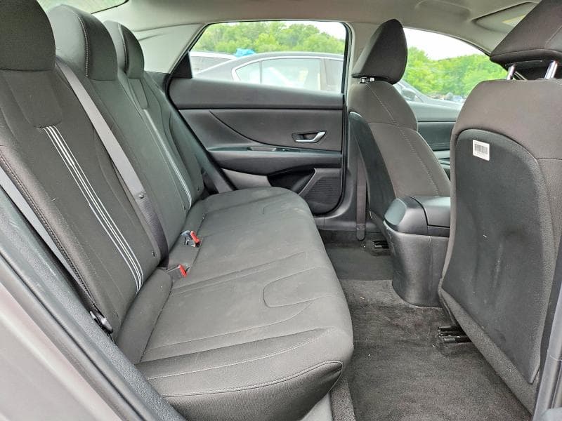 2023 HYUNDAI ELANTRA SEL 10