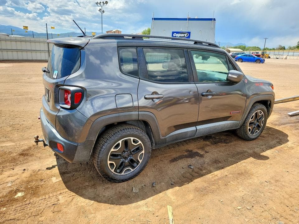 2017 JEEP RENEGADE TRAILHAWK 3