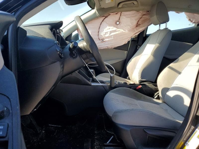 2020 TOYOTA YARIS L 7