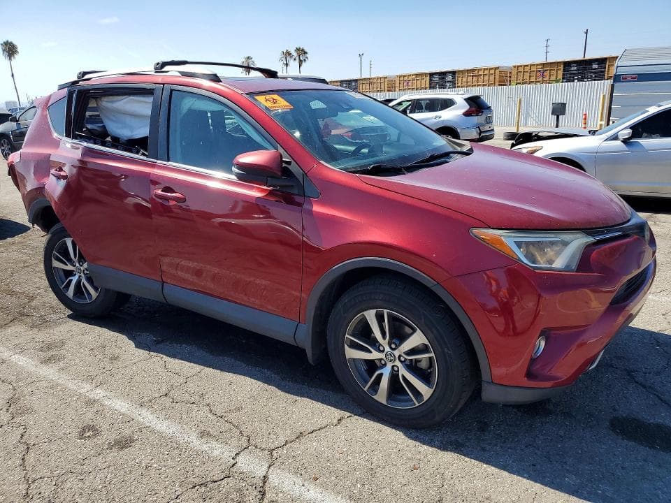 2018 TOYOTA RAV4 XLE 4