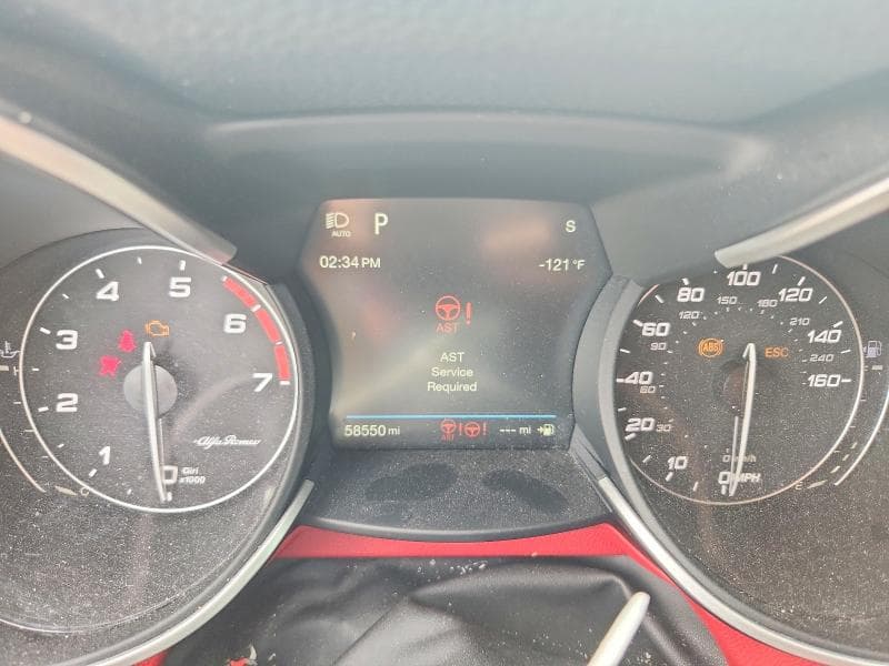 2019 ALFA ROMEO STELVIO 9