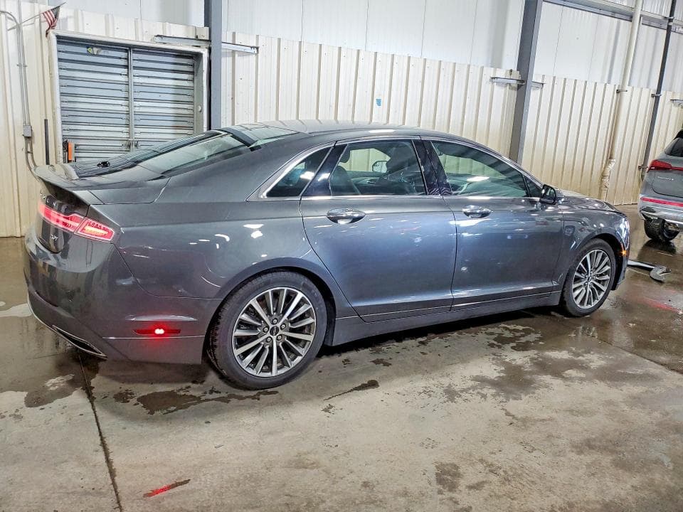 2017 LINCOLN MKZ PREMIERE 3