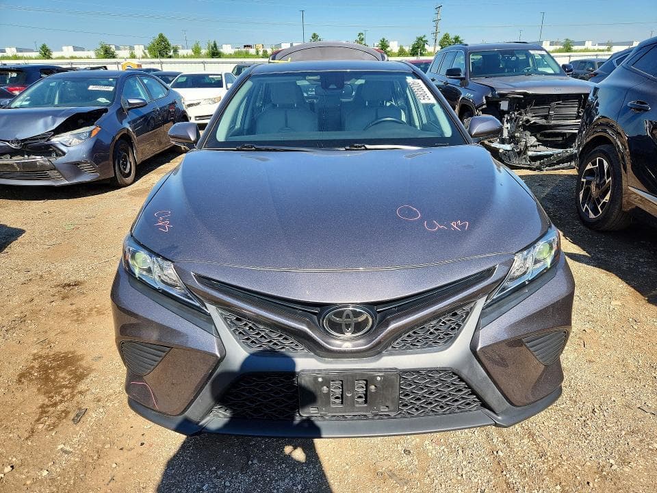 2019 TOYOTA CAMRY SE SE 5