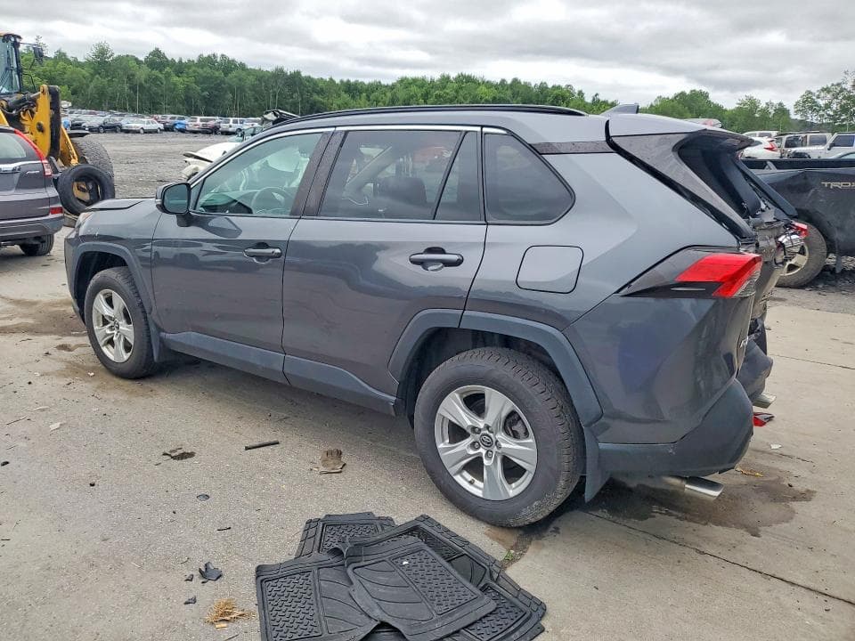 2019 TOYOTA RAV4 XLE 2