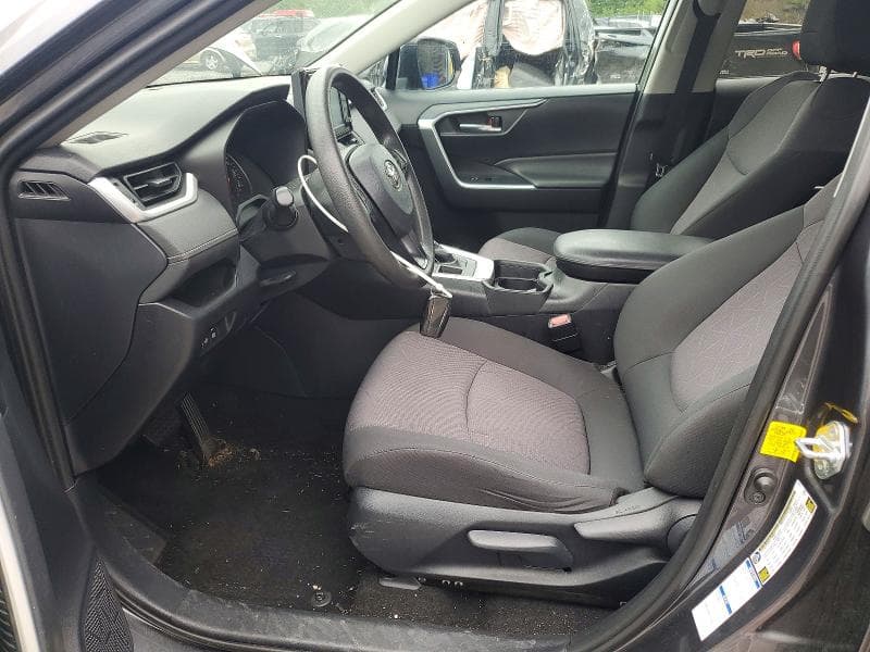 2019 TOYOTA RAV4 XLE 7