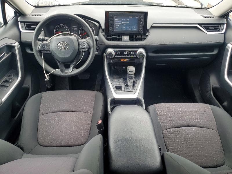2019 TOYOTA RAV4 XLE 8