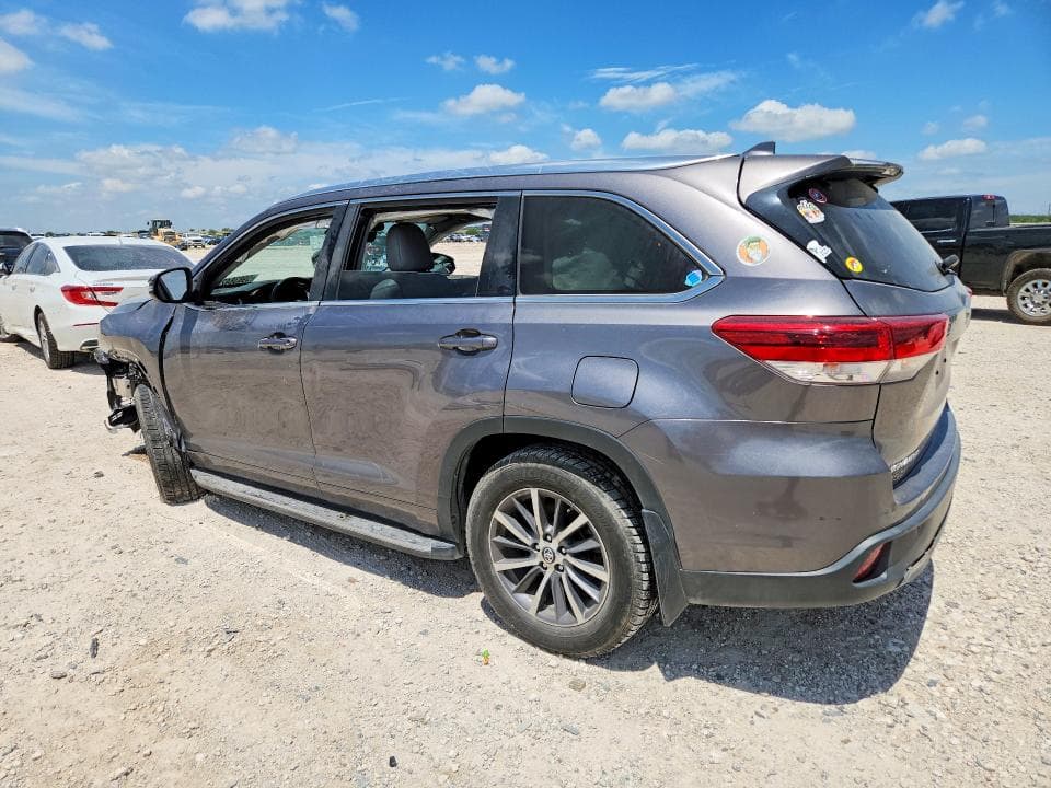 2018 TOYOTA HIGHLANDER XLE XLE 2