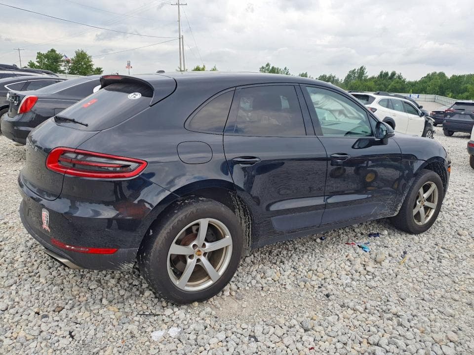 2018 PORSCHE MACAN 3