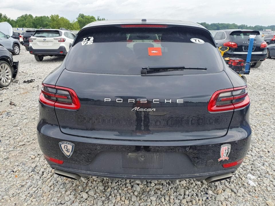 2018 PORSCHE MACAN 6