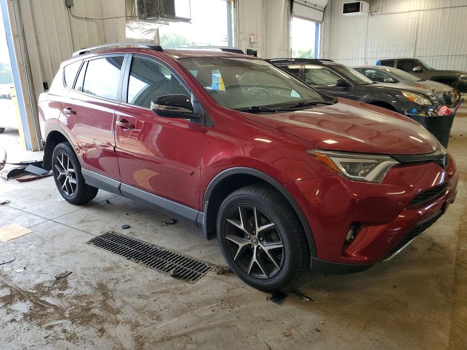2018 TOYOTA RAV4 SE 4