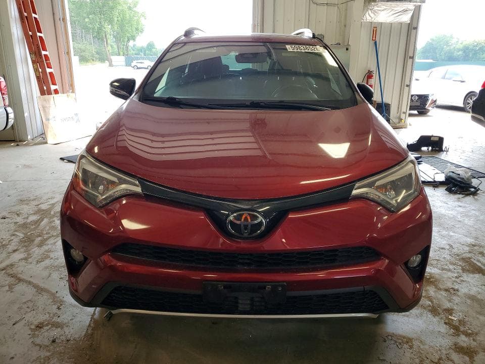 2018 TOYOTA RAV4 SE 5