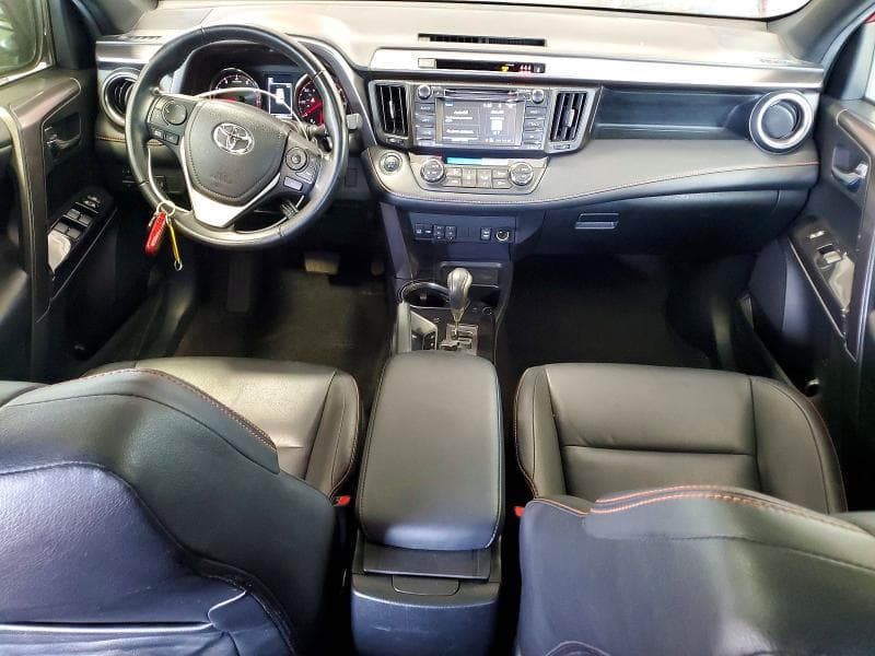2018 TOYOTA RAV4 SE 8