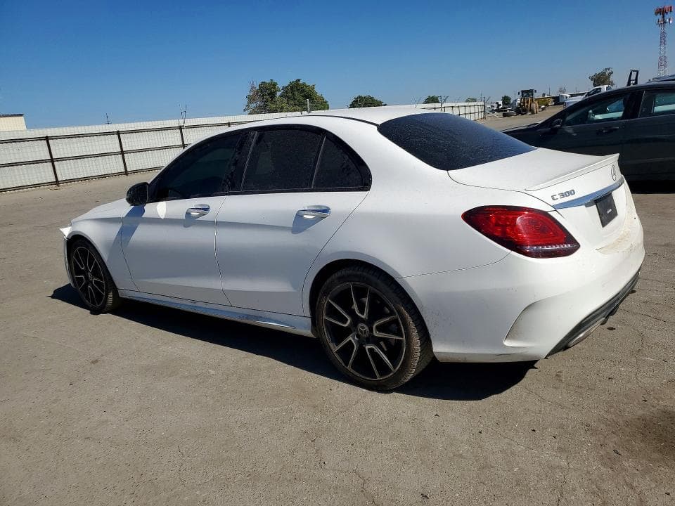 2020 MERCEDES-BENZ C 300 2